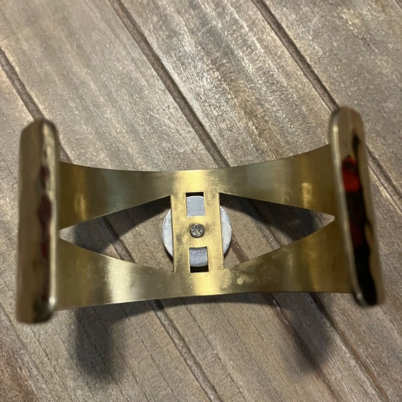 🌸Cuff Bracelet - Picture 3 of 6